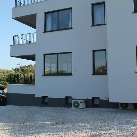 Marebella * Lumbarda