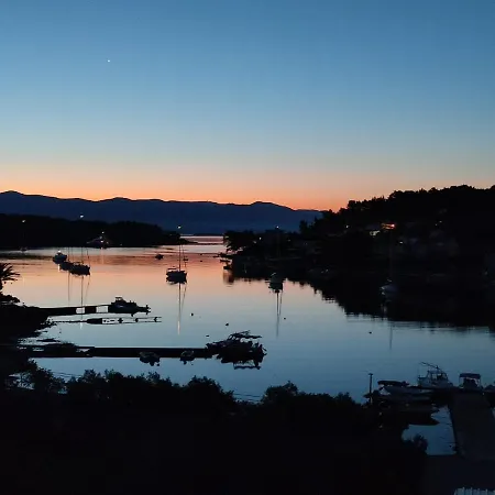 Marebella * Lumbarda