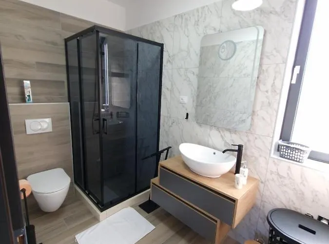 Marebella * Λομπάρδα